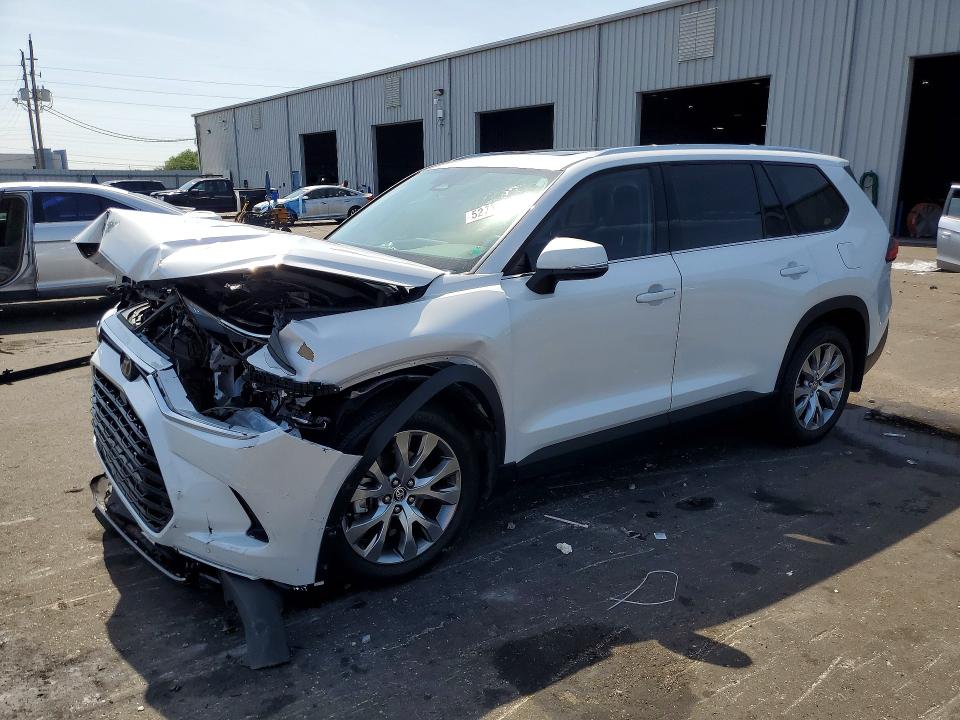 2024 Toyota Highlander VIN 5TDAAAB5XRS041973 COPART salvage auction — FRONT END, Fl - Cert Of Title Slvg Rebuildable, sold $18,500 on 2026-07-13 (photo 1)