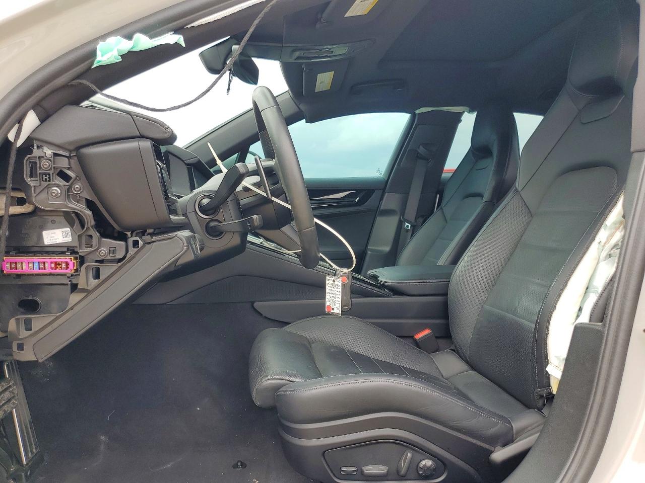 2025 Porsche Panamera VIN WP0AA2YAXSL006870 COPART salvage auction — Side, TX - SALVAGE VEHICLE TITLE, sold $51,000 on 2026-07-07 (photo 7)