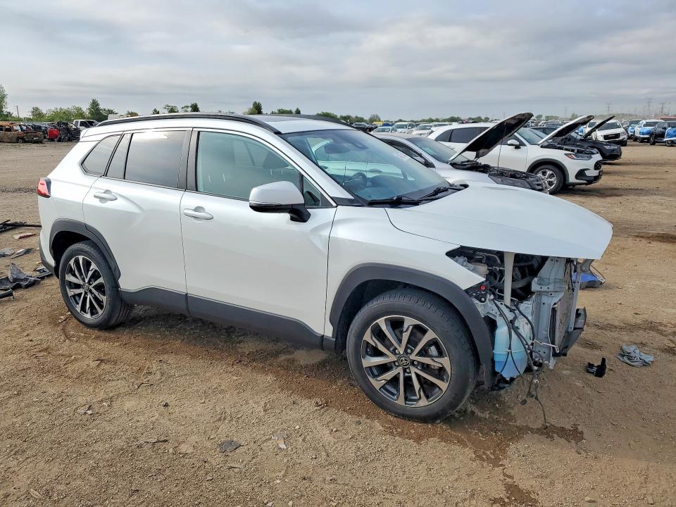 2022 Toyota VIN 7MUDAABG4NV038713 COPART salvage auction — FRONT END, Il - Salvage Certificate, sold $8,800 on 2026-07-07 (photo 4)