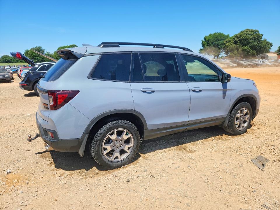 2023 Honda Passport VIN 5FNYF8H67PB041357 COPART salvage auction — FRONT END, Al - Cert Of Title-Salvage Title, sold $8,100 on 2026-07-08 (photo 3)