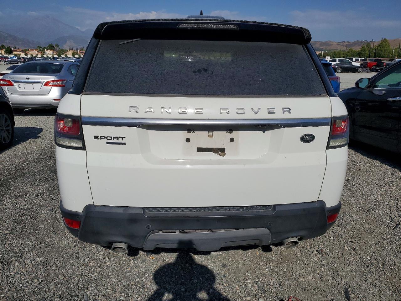 2016 Land Rover Range Rover Sport VIN SALWG2VF1GA573615 COPART salvage auction — Minor Dent/Scratches, CA - LIEN PAPERS-CLEAN OR AC, sold $1,100 on 2026-07-01 (photo 6)