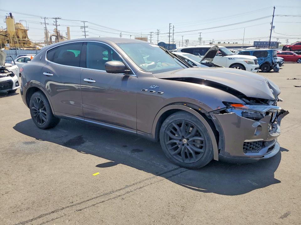 2022 Maserati Levante VIN ZN661XUAXNX393408 COPART salvage auction — FRONT END, Salvage Title, sold $3,000 on 2026-07-22 (photo 4)
