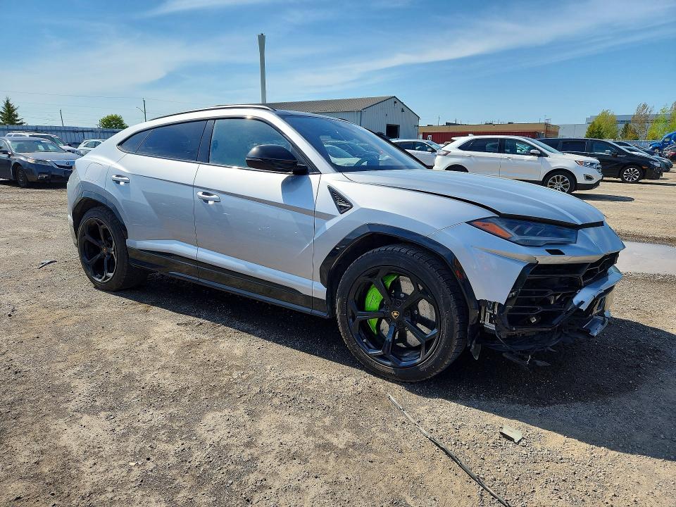 2022 Lamborghini Urus VIN ZPBCA1ZL5NLA22104 COPART salvage auction — FRONT END, On - Permit No Brand - Unfit, sold $195,000 on 2026-07-07 (photo 4)