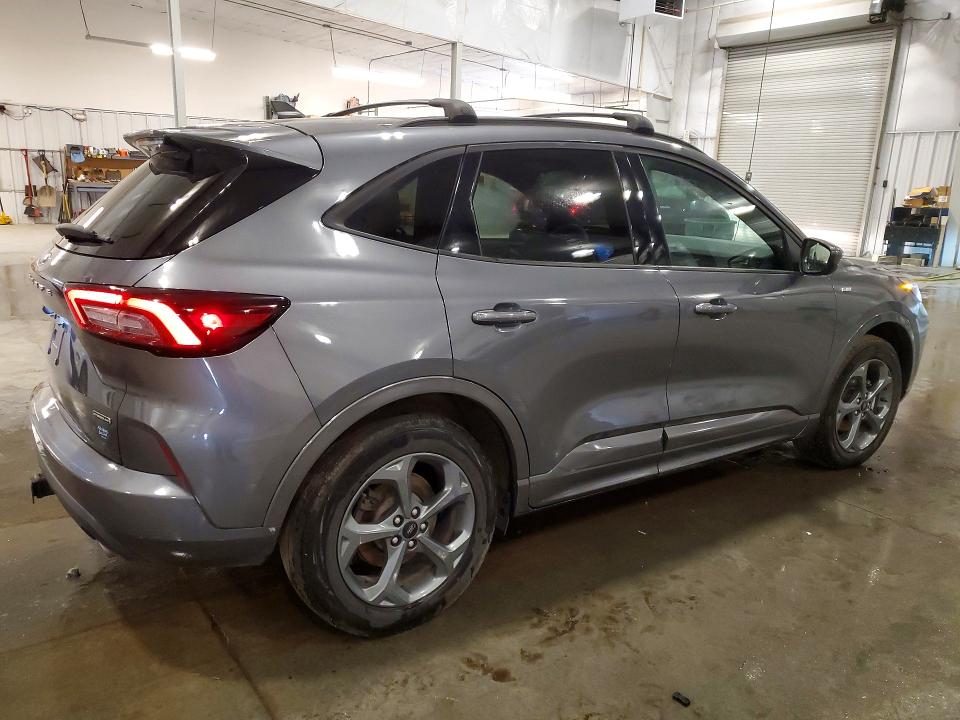 2023 Ford Escape VIN 1FMCU9NZ5PUA19039 COPART salvage auction — SIDE, MN - CERT OF TITLE-SALVAGE, sold $8,400 on 2026-07-02 (photo 3)