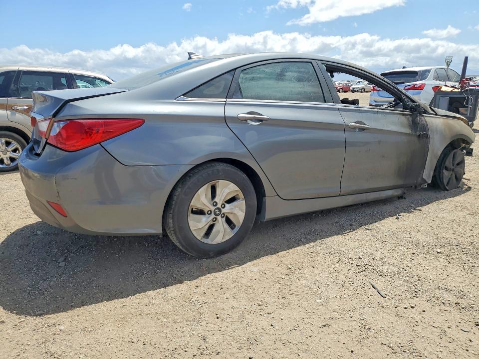 2014 Hyundai Accent VIN KMHCU5AE9EU158082 COPART salvage auction — FRONT END, Ca - Salvage Certificate, sold $625 on 2026-07-20 (photo 3)