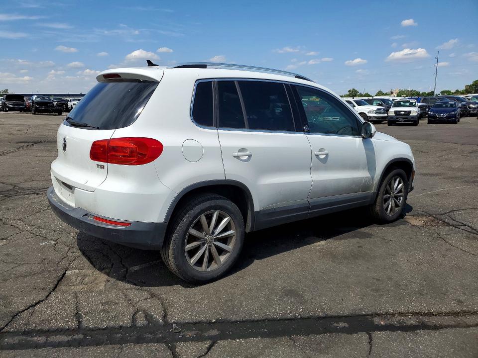 2017 Volkswagen Tiguan VIN WVGRV7AX7HK016737 COPART salvage auction — FRONT END, Oh - Dis/Dlr/Exp Only Clean Title, sold $1,150 on 2026-07-09 (photo 3)