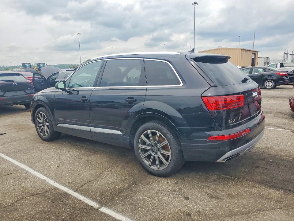 2017 Audi Q7 VIN WA1LAAF7XHD046731 COPART salvage auction — NORMAL WEAR, MT - CERTIFICATE OF TITLE, sold $3,750 on 2026-07-31 (photo 2)