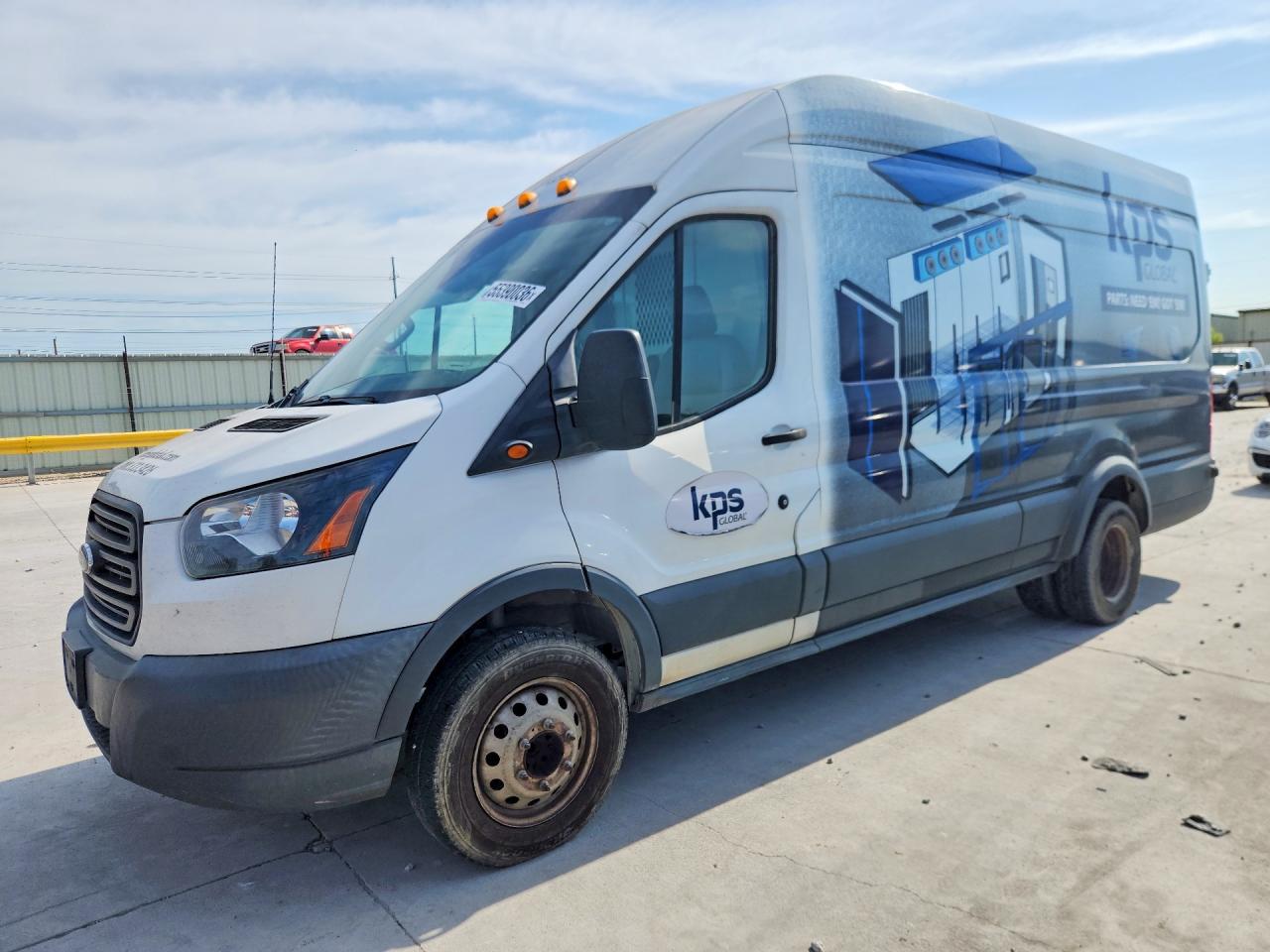 2018 Ford Transit VIN 1FTBF4XV0JKB05241 — COPART salvage auction photo