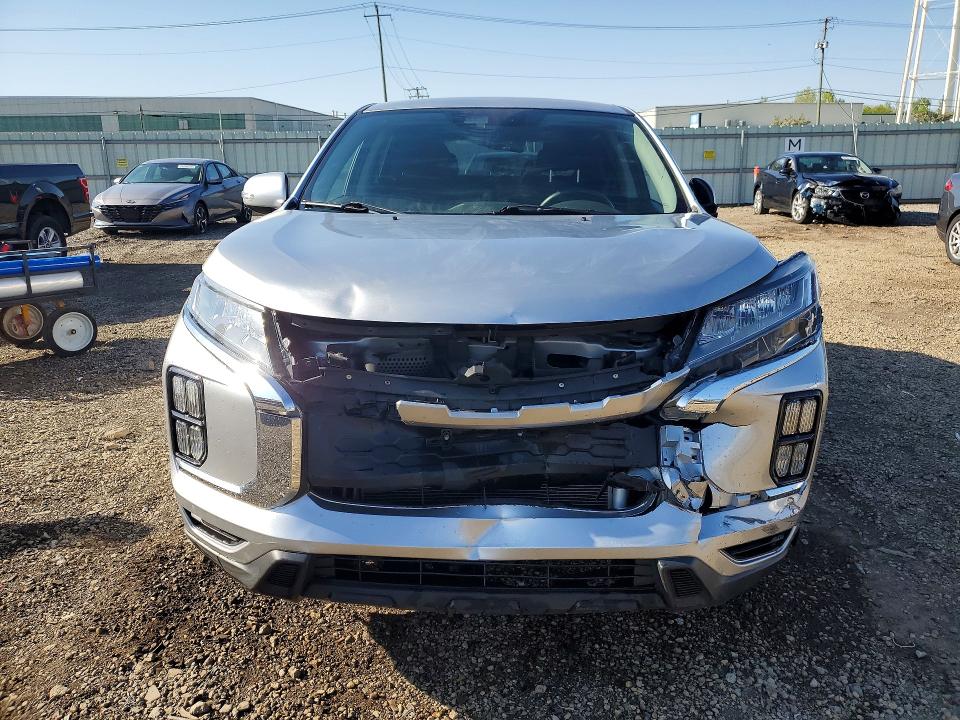 2021 Mitsubishi Outlander VIN JA4ARUAUXMU019604 COPART salvage auction — FRONT END, IL - SALVAGE CERTIFICATE, sold $4,000 on 2026-07-29 (photo 5)