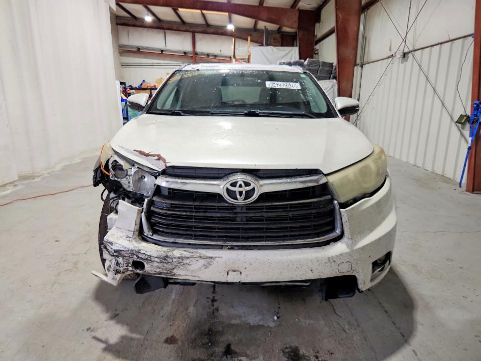 2016 Toyota Highlander VIN 5TDYKRFH7GS130685 COPART salvage auction — FRONT END, LA - CERTIFICATE OF TITLE, sold $4,250 on 2026-07-21 (photo 5)