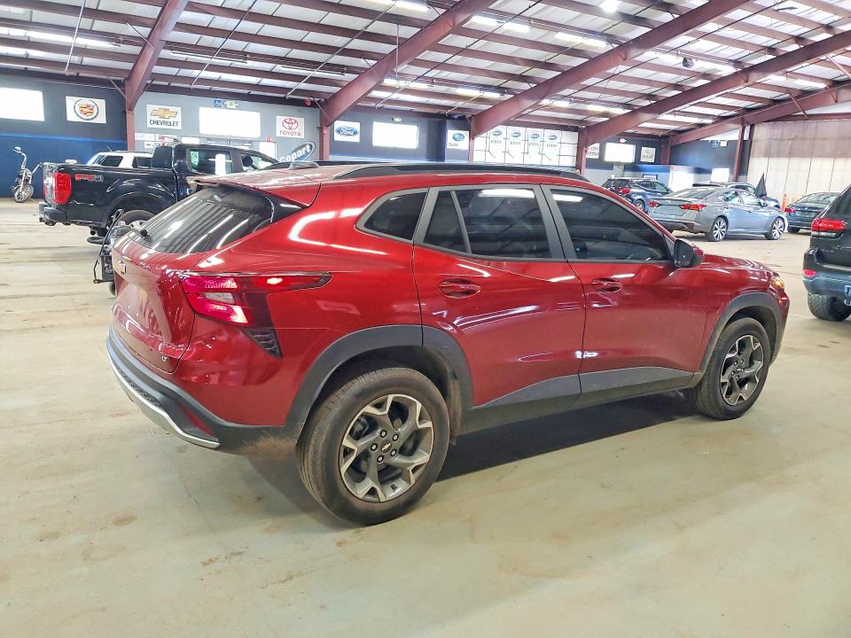 2024 Chevrolet Trax VIN KL77LHE28RC038552 COPART salvage auction — MINOR DENT/SCRATCHES, OH - CERTIFICATE OF TITLE, sold $16,700 on 2026-07-30 (photo 3)