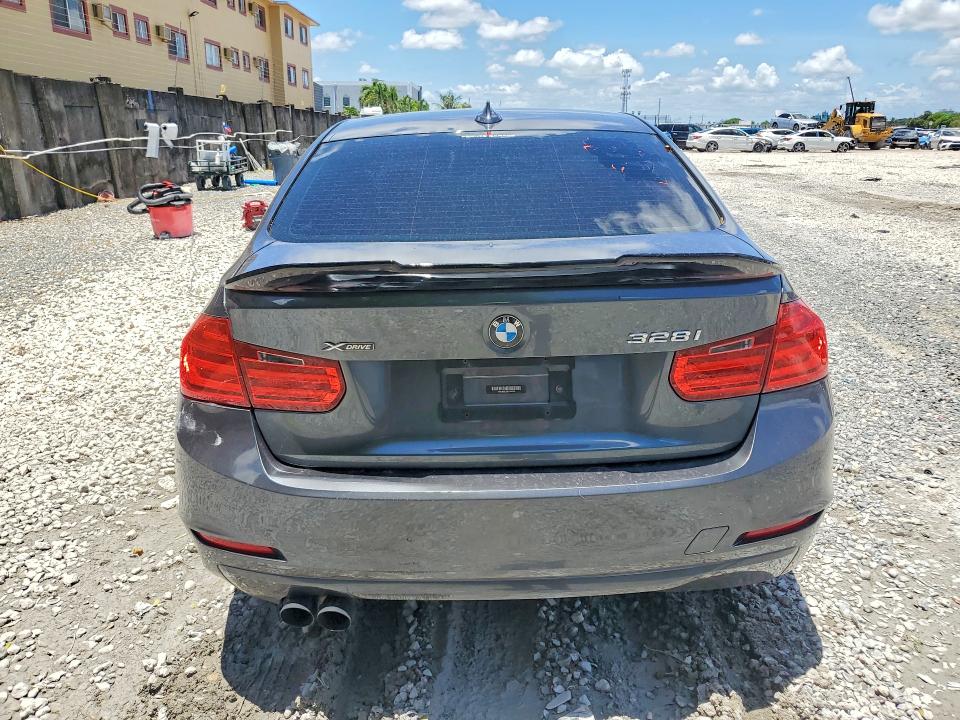 2014 BMW 3er VIN WBA3B5C59EP544228 COPART salvage auction — SIDE, Fl - Cert Of Title Slvg Rebuildable, sold $700 on 2026-08-18 (photo 6)