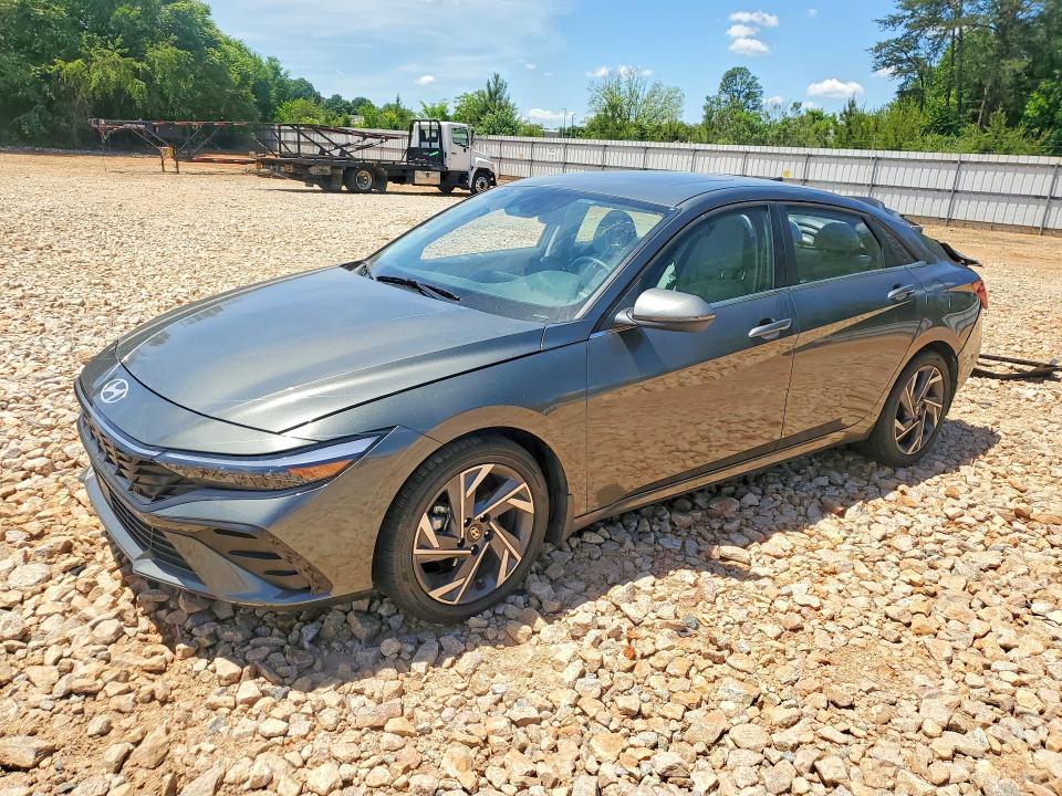 2025 Hyundai Elantra VIN KMHLN4DJ0SU176840 COPART salvage auction — REAR END, Nc - Salvage Certificate Of Title, sold $5,600 on 2026-07-20 (photo 1)