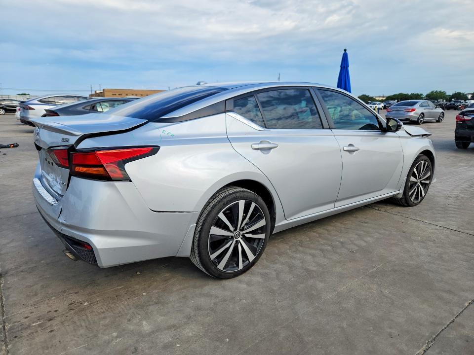 2019 Nissan Altima VIN 1N4BL4CW8KC251802 COPART salvage auction — FRONT END, Tx - Certificate Of Title, sold $5,400 on 2026-07-09 (photo 3)
