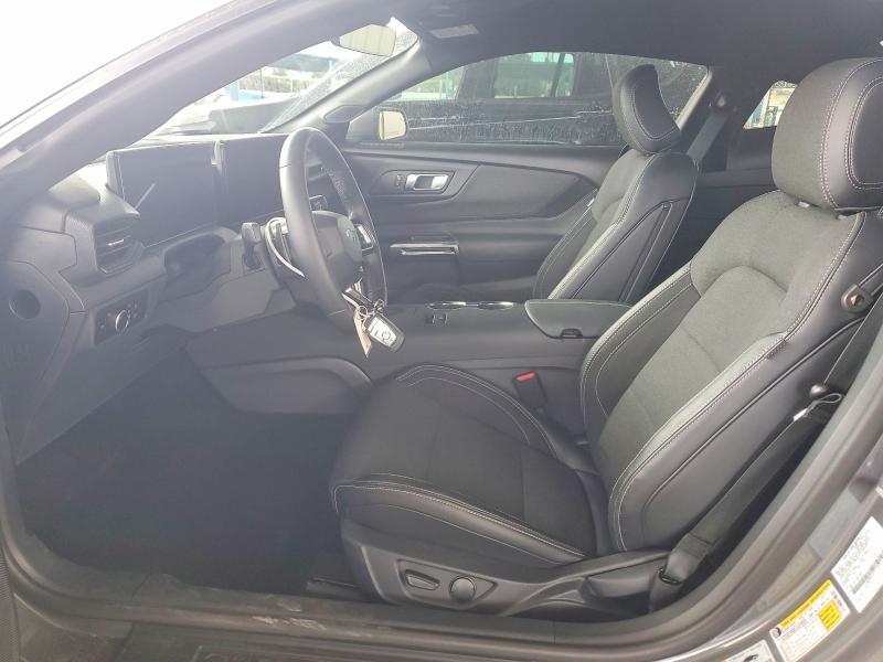 2025 Ford Mustang VIN 1FA6P8CF4S5417878 COPART salvage auction — MINOR DENT/SCRATCHES, Ca - Certificate Of Title, sold $38,750 on 2026-07-09 (photo 7)