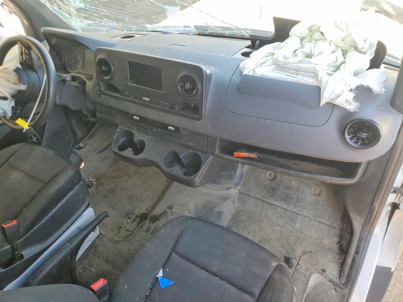2022 Mercedes-benz Sprinter VIN W1Y4EBHY9NT107090 COPART salvage auction — SIDE, Mi - Scrap Certificate Of Title, sold $9,000 on 2026-07-15 (photo 8)
