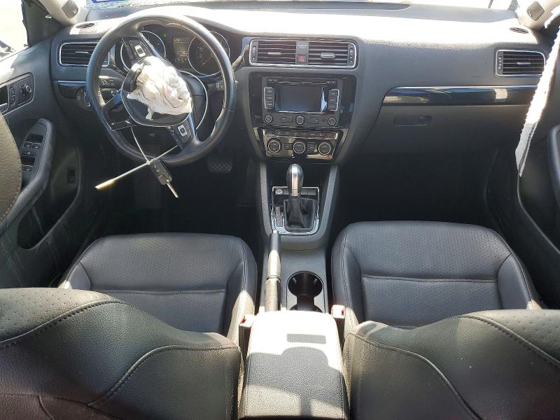 2015 Volkswagen VIN 3VWLA7AJ4FM406473 COPART salvage auction — FRONT END, Fl - Certificate Of Destruction, sold $350 on 2026-08-10 (photo 8)