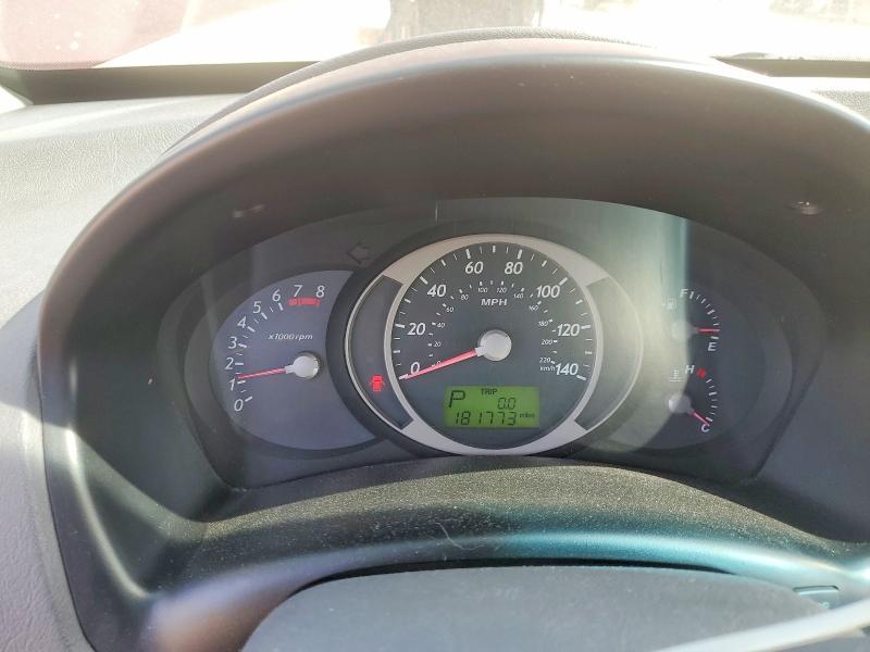 2005 Hyundai Tucson VIN KM8JN12D75U168466 COPART salvage auction — MINOR DENT/SCRATCHES, Ok - Certificate Of Title, sold $425 on 2026-07-02 (photo 9)