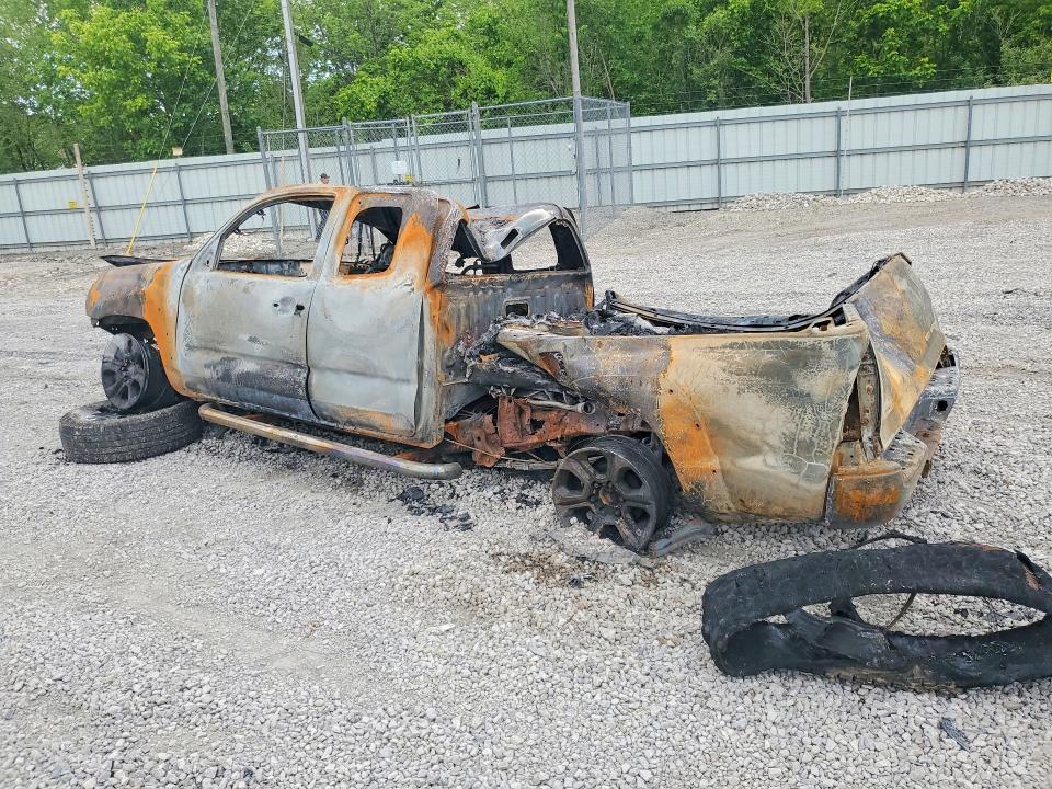 2006 Toyota Tacoma VIN 5TEUU42N46Z193607 COPART salvage auction — BURN, Wv - Salvage Certificate, sold $175 on 2026-07-09 (photo 2)