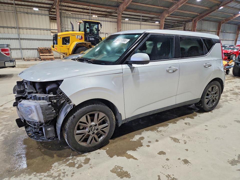 2021 Kia Soul VIN KNDJ23AU0M7794822 COPART salvage auction — FRONT END, Id - Salvage Certificate Of Title, sold $4,500 on 2026-07-17 (photo 1)