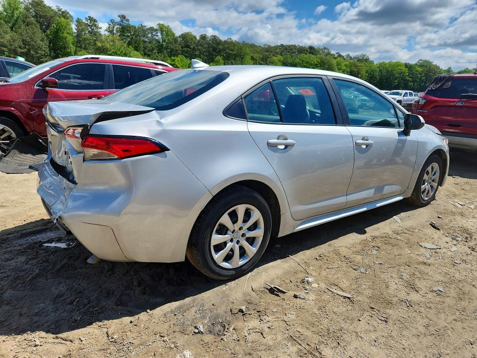 2026 Toyota Corolla VIN 5YFB4MDE8TP374943 COPART salvage auction — REAR END, In - Certificate Of Title, sold $10,100 on 2026-07-14 (photo 3)
