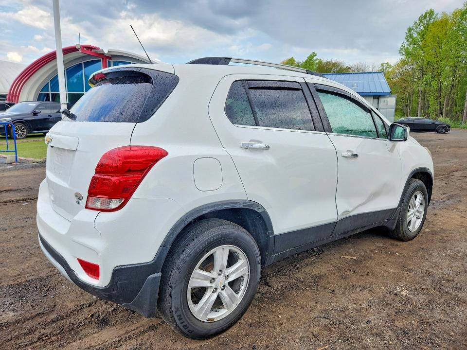 2018 Chevrolet Trax VIN KL7CJPSB8JB671890 COPART salvage auction — SIDE, NH - CERTIFICATE OF TITLE, sold $1,950 on 2026-07-09 (photo 3)