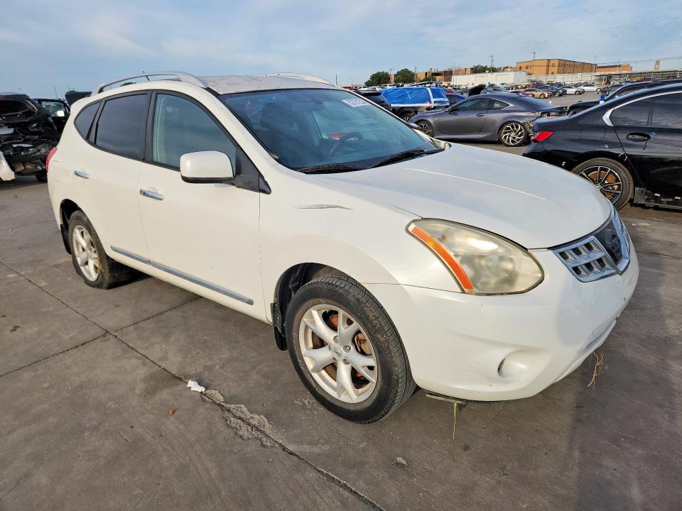 2014 Nissan Rogue VIN JN8AS5MT0BW166409 COPART salvage auction — NORMAL WEAR, TX - BONDED REBUILT SALVAGE, sold $725 on 2026-07-09 (photo 4)