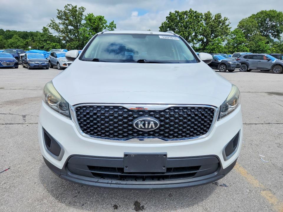 2017 Kia Sorento VIN 5XYPG4A39HG261823 COPART salvage auction — HAIL, Mo - Salvage Certificate Of Title, sold $2,900 on 2026-07-27 (photo 5)