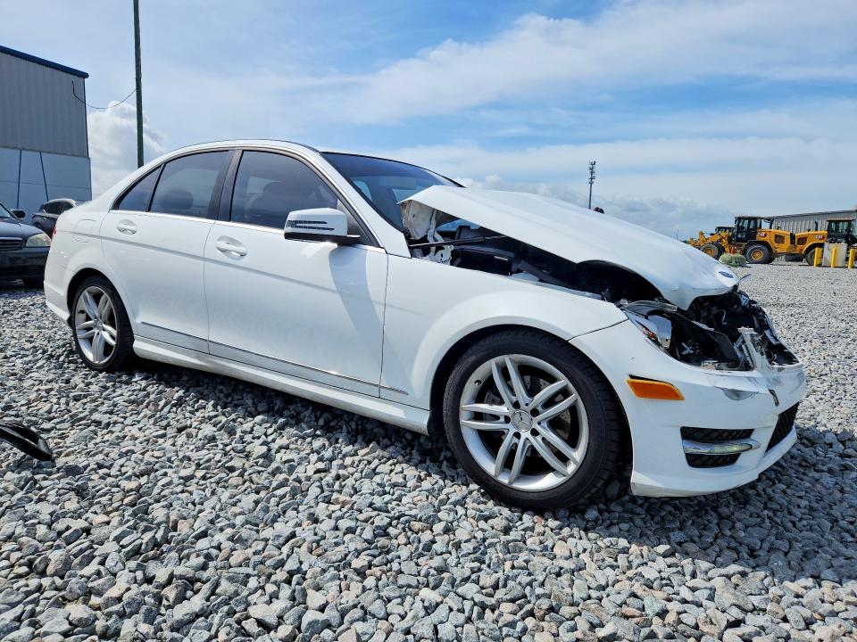 2013 Mercedes-benz C-klasse VIN WDDGF4HBXDR271049 COPART salvage auction — FRONT END, Fl - Cert Of Title Slvg Rebuildable, sold $825 on 2026-07-15 (photo 4)