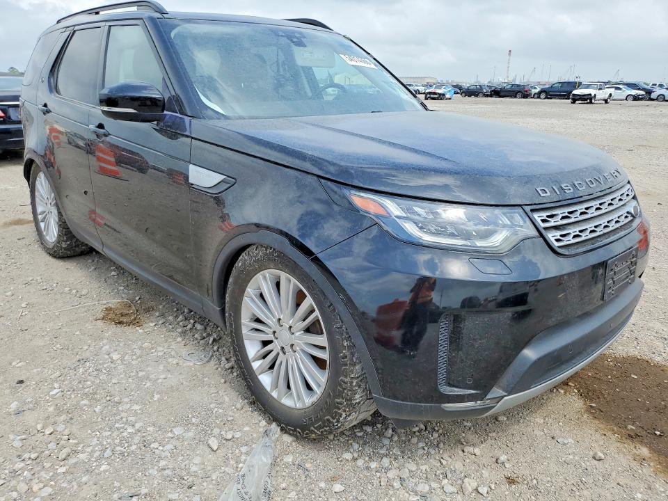 2017 Land rover Discovery VIN SALRRBBV4HA016105 COPART salvage auction — MINOR DENT/SCRATCHES, Tx - Certificate Of Title, sold $6,100 on 2026-07-09 (photo 4)