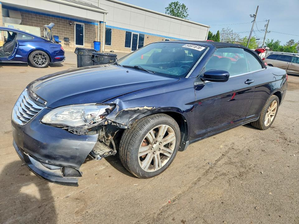 2011 Chrysler 200 VIN 1C3BC2EG6BN576798 — COPART salvage auction photo