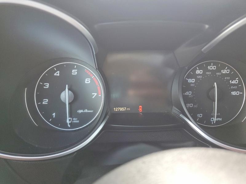 2018 Alfa romeo Stelvio VIN ZASFAKNN0J7B82368 COPART salvage auction — MINOR DENT/SCRATCHES, Fl - Certificate Of Title, sold $5,100 on 2026-07-16 (photo 9)