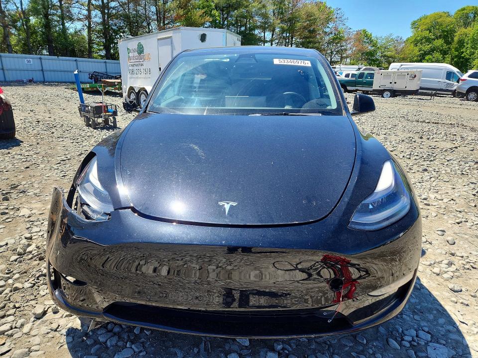 2022 Tesla Model y VIN 7SAYGDEF3NF375136 COPART salvage auction — SIDE, Nj - Cert Of Title-Salvage, sold $9,500 on 2026-07-27 (photo 5)