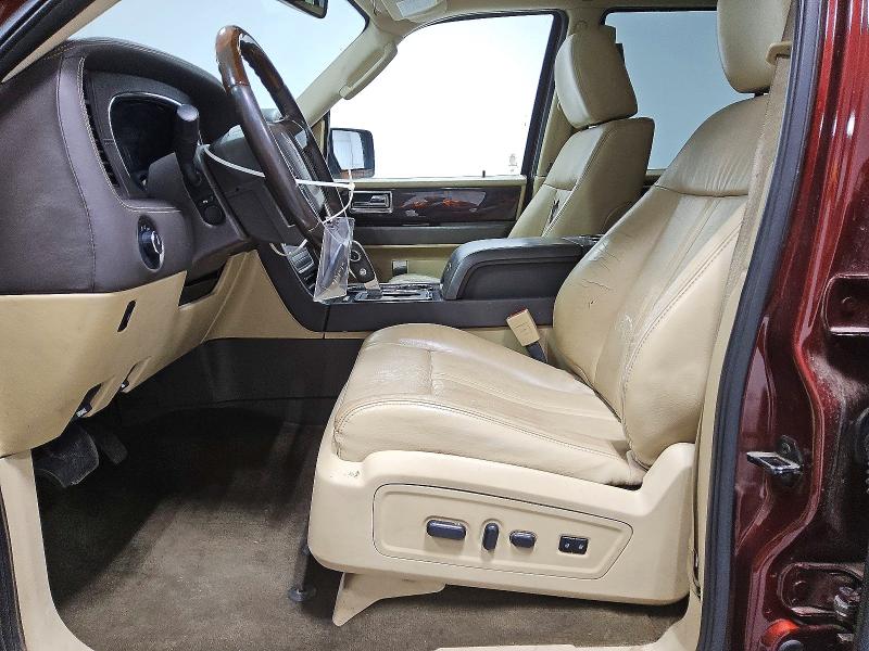 2015 Lincoln townhouse Navigator VIN 5LMJJ2JT5FEJ10410 COPART salvage auction — NORMAL WEAR, WV - CERTIFICATE OF TITLE, sold $2,500 on 2026-07-07 (photo 7)