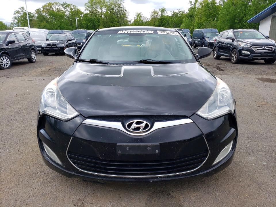 2013 Hyundai Veloster VIN KMHTC6AD3DU099190 COPART salvage auction — MINOR DENT/SCRATCHES, Ct - Certificate Of Title, sold $1,850 on 2026-07-31 (photo 5)