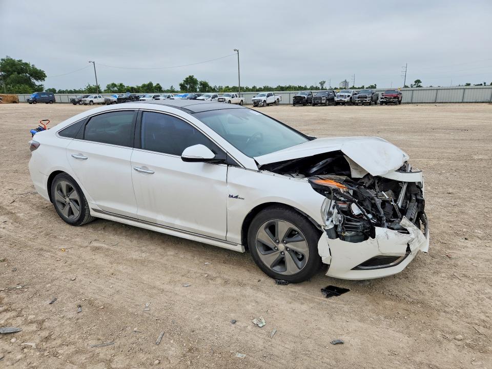 2016 Hyundai Sonata VIN KMHE34L10GA018037 COPART salvage auction — FRONT END, Tx - Salvage Vehicle Title, sold $1,100 on 2026-07-08 (photo 4)