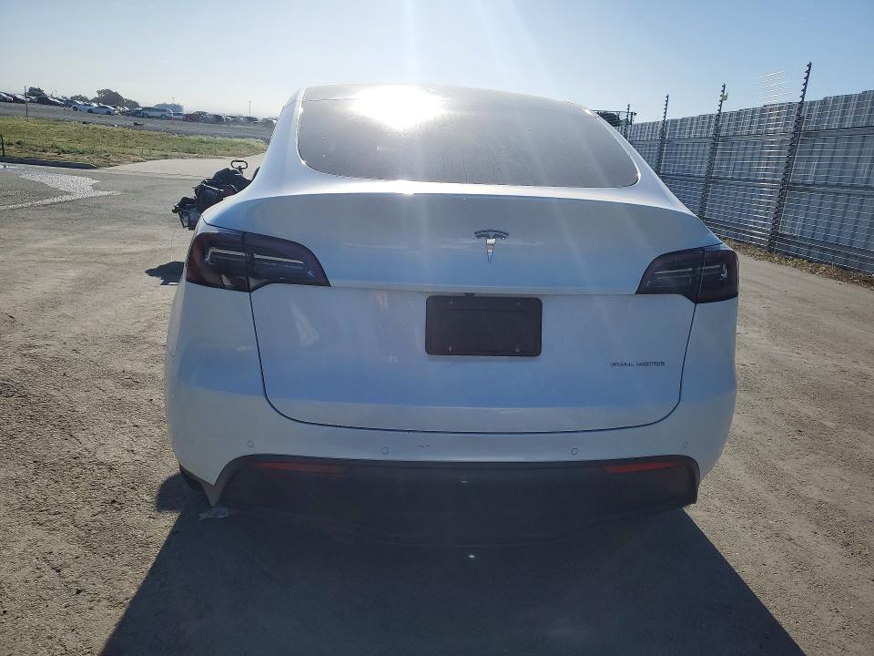 2021 Tesla Model y VIN 5YJYGDEE4MF212756 COPART salvage auction — FRONT END, CA - SALVAGE CERTIFICATE, sold $10,700 on 2026-07-30 (photo 6)