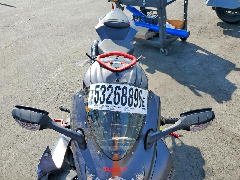 2017 Suzuki Gsx-r VIN JS1GN7FA6H2100932 COPART salvage auction — FRONT END, Ca - Salvage Certificate, sold $2,700 on 2026-07-16 (photo 5)