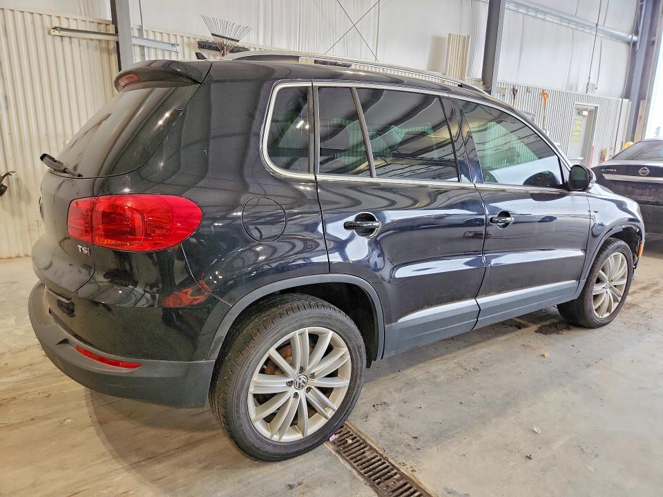 2016 Volkswagen Tiguan VIN WVGAV7AX2GW578081 COPART salvage auction — VANDALISM, Ne - Cert Of Title-Salvage, sold $625 on 2026-07-07 (photo 3)