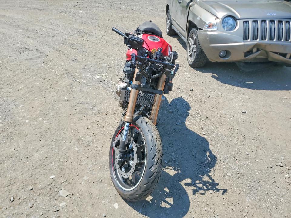 2022 Honda Cbr VIN MLHPC6250N5301702 COPART salvage auction — STRIPPED, Ny - Certificate Of Title, sold $600 on 2026-07-23 (photo 2)