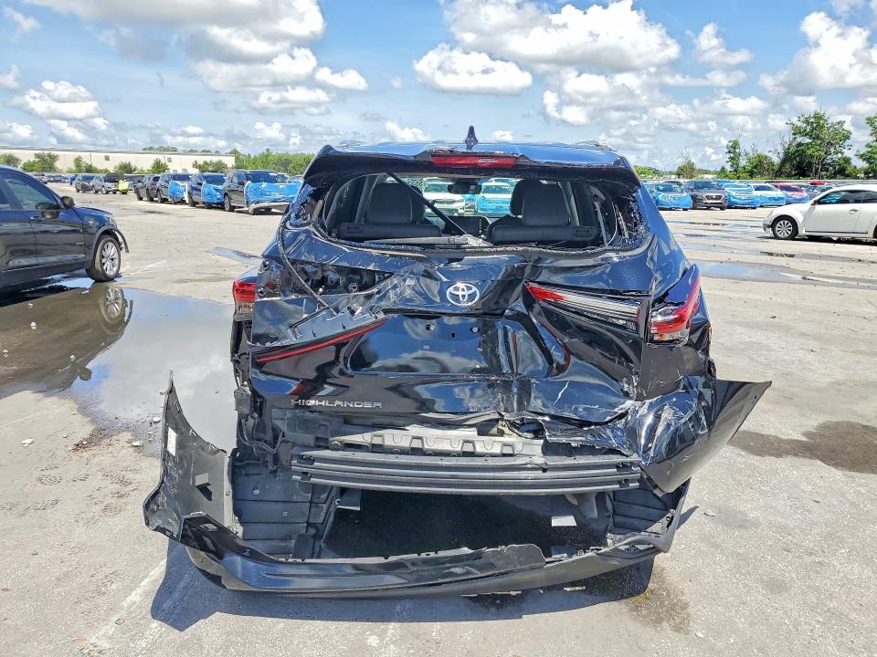 2022 Toyota VIN 5TDGZRAH4NS540484 COPART salvage auction — REAR END, Fl - Cert Of Title Slvg Rebuildable, sold $12,100 on 2026-07-14 (photo 6)