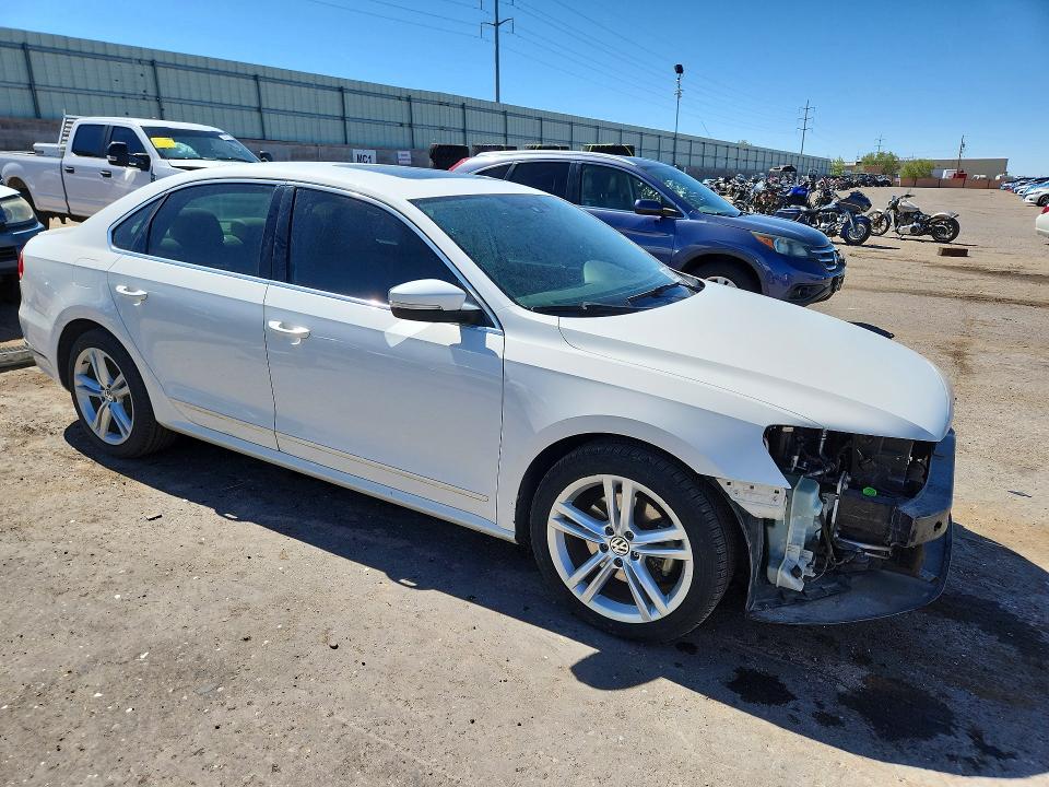 2015 Volkswagen Passat VIN 1VWCV7A34FC064790 COPART salvage auction — FRONT END, Az - Cert Of Title - Salvage, sold $450 on 2026-07-09 (photo 4)