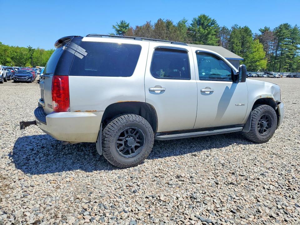 2011 Gmc Yukon VIN 1GKS2AE00BR267613 COPART salvage auction — FRONT END, ME - CERT OF TITLE-SALVAGE COLLISIO, sold $325 on 2026-07-02 (photo 3)