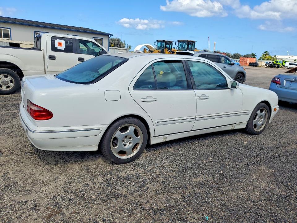 2000 Mercedes-benz E-class VIN WDBJF70J0YB034491 COPART salvage auction — MECHANICAL, HI - CERTIFICATE OF TITLE, sold $325 on 2026-07-27 (photo 3)