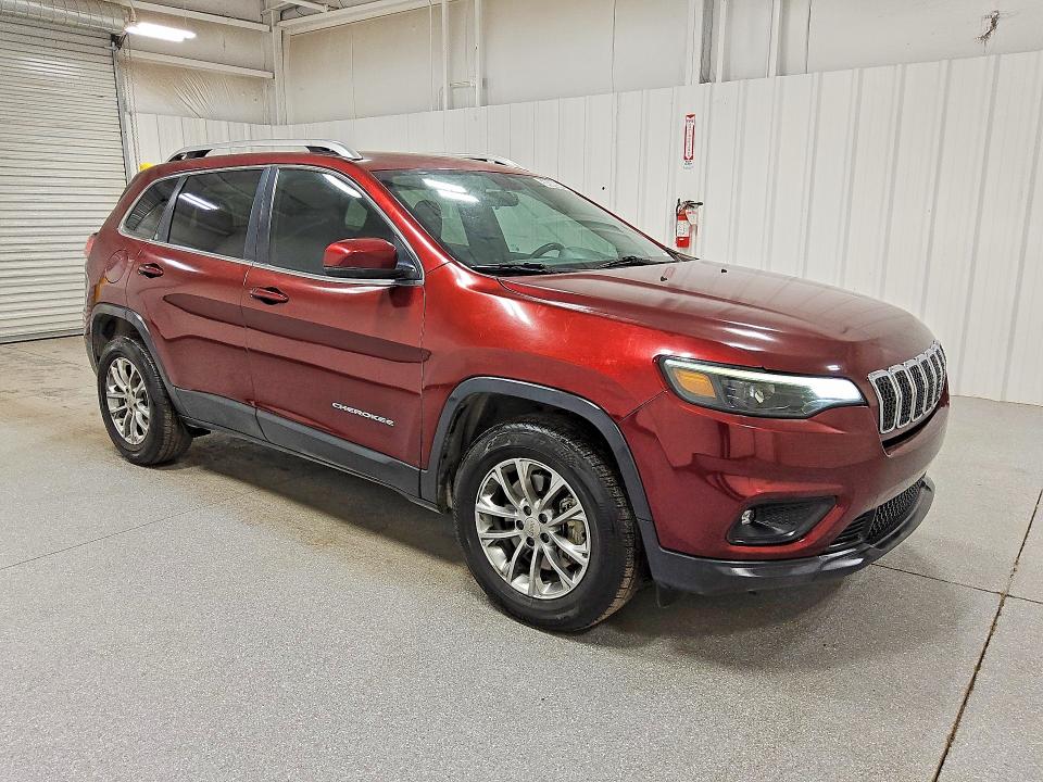 2019 Jeep Cherokee VIN 1C4PJMLN3KD224384 COPART salvage auction — NORMAL WEAR, Wv - Certificate Of Title, sold $7,800 on 2026-07-02 (photo 4)