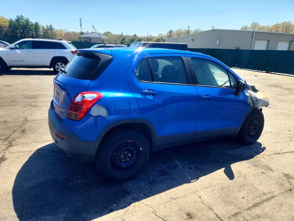 2015 Chevrolet Trax VIN KL7CJKSB8FB180830 COPART salvage auction — BURN, Id - Salvage Certificate Of Title, sold $100 on 2026-07-28 (photo 3)