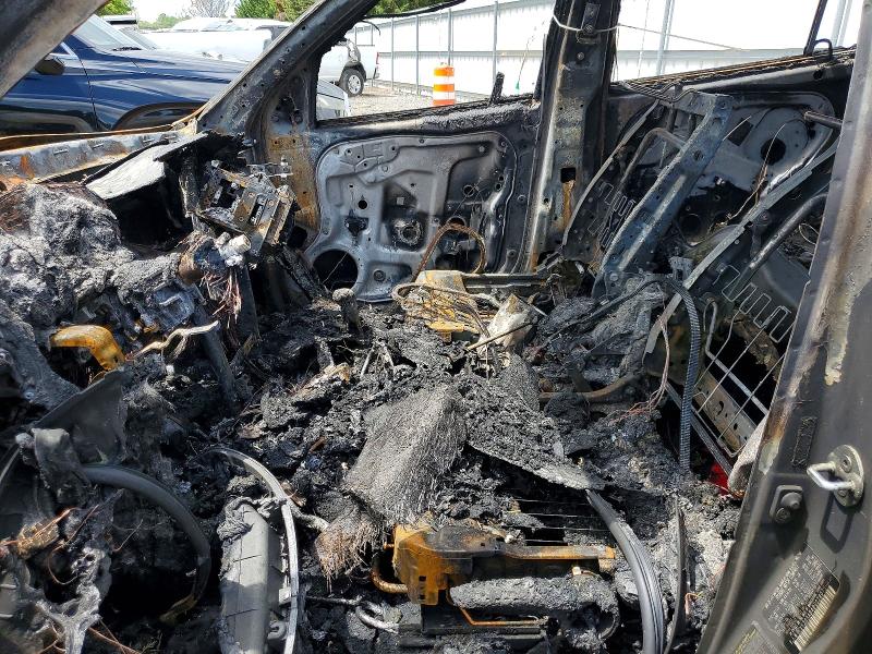2011 Hyundai Santa fe VIN 5XYZG3AB4BG024075 COPART salvage auction — BURN, Md - Cert Of Salvage > 75% Damage, sold $250 on 2026-07-13 (photo 7)