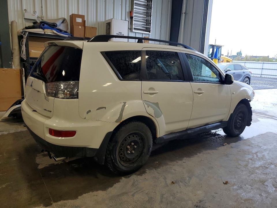 2010 Mitsubishi Outlander VIN JA4AS2AW6AZ608903 COPART salvage auction — FRONT END, ON - PERMIT SALVAGE, sold $150 on 2026-07-21 (photo 3)