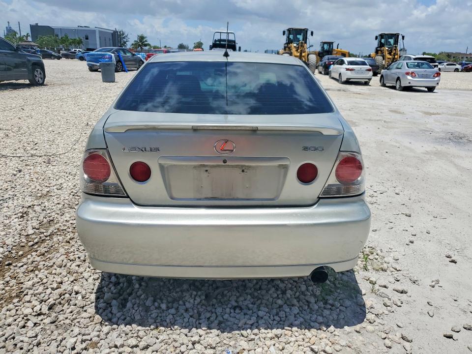 2003 Lexus Is 300 VIN JTHBD192X30077677 COPART salvage auction — FRONT END, FL - CERT OF TITLE SLVG REBUILDABLE, sold $450 on 2026-07-07 (photo 6)