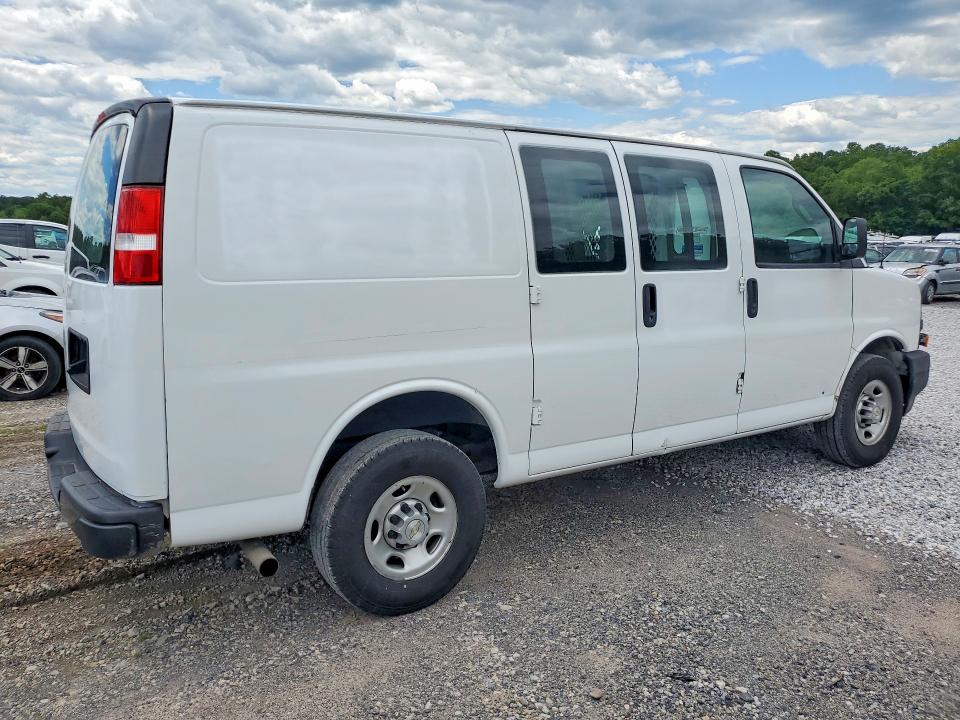 2021 Chevrolet Express 2500 VIN 1GCWGAF72M1188729 COPART salvage auction — NORMAL WEAR, PA - CERT OF TITLE, sold $4,500 on 2026-07-09 (photo 3)